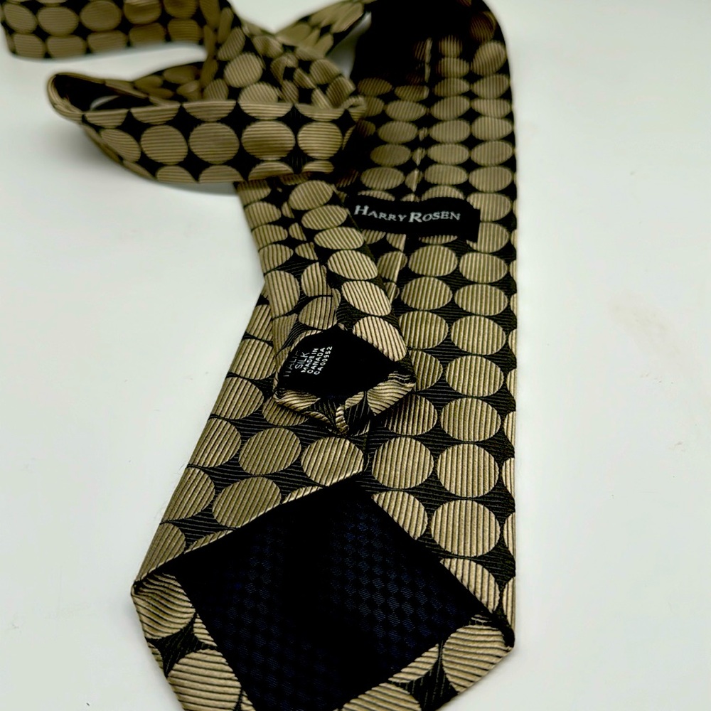 Harry Rosen 100% silk tie